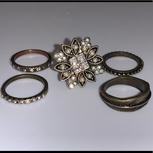 Adjustable big ring, four smaller ones are size 8